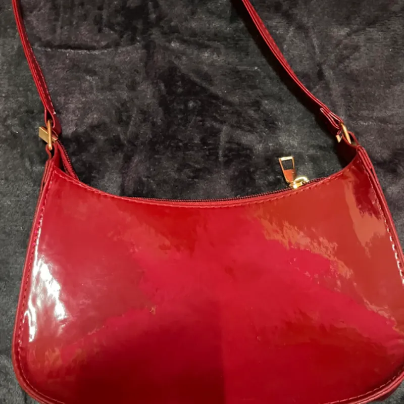 Cartera roja 