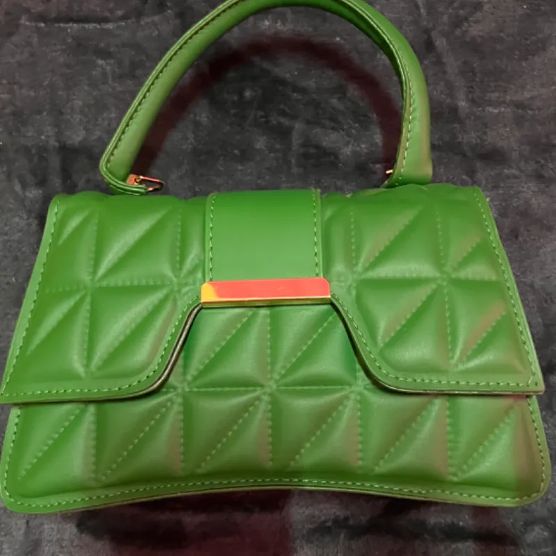 Cartera verde