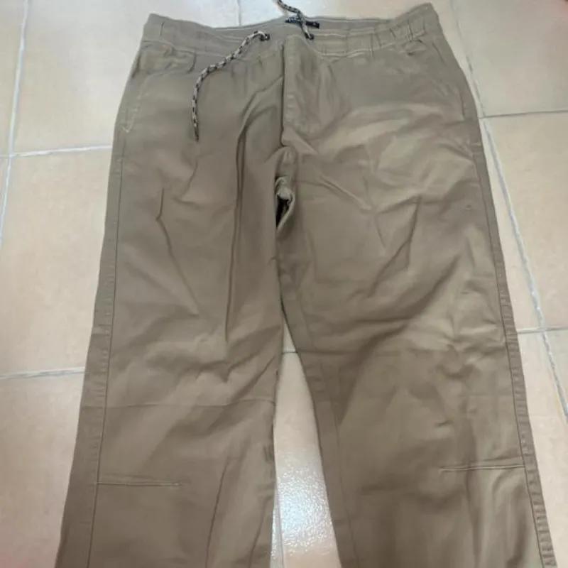 Pantalón Beige