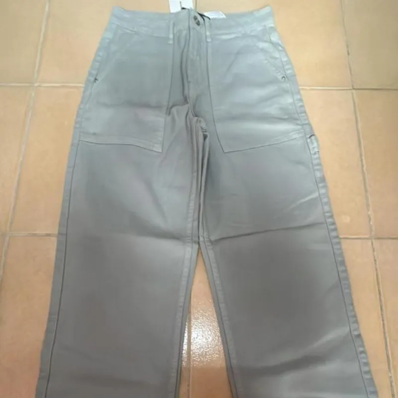 Pantalón Gris