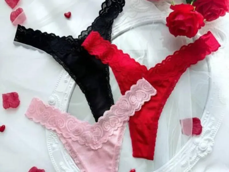 PIJAMAS Y LENCERÍA 