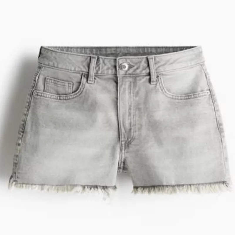 Short de Mezclilla Gris