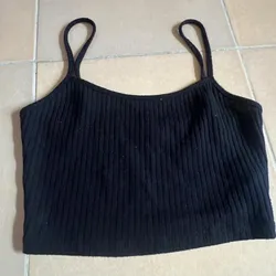 Top Camiseta Negra