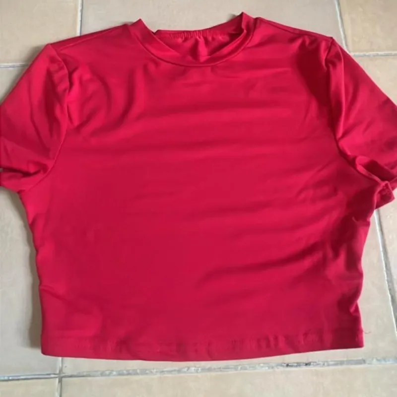 Top Rojo