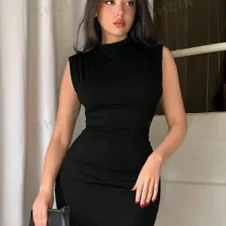 Vestido negro corto