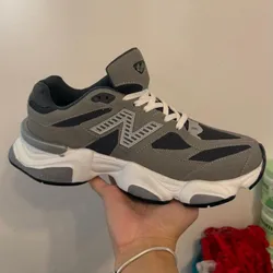Zapatillas Gris y Blanco