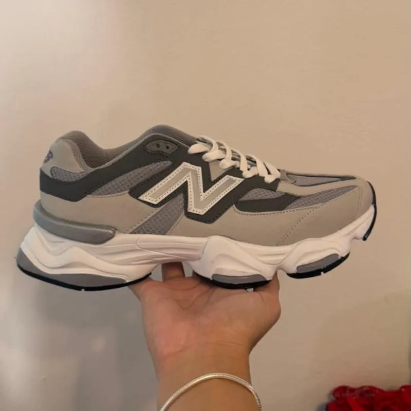 Zapatillas Grises