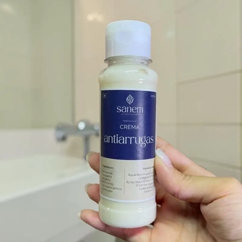 Crema antiarrugas con retinol y niacinamida