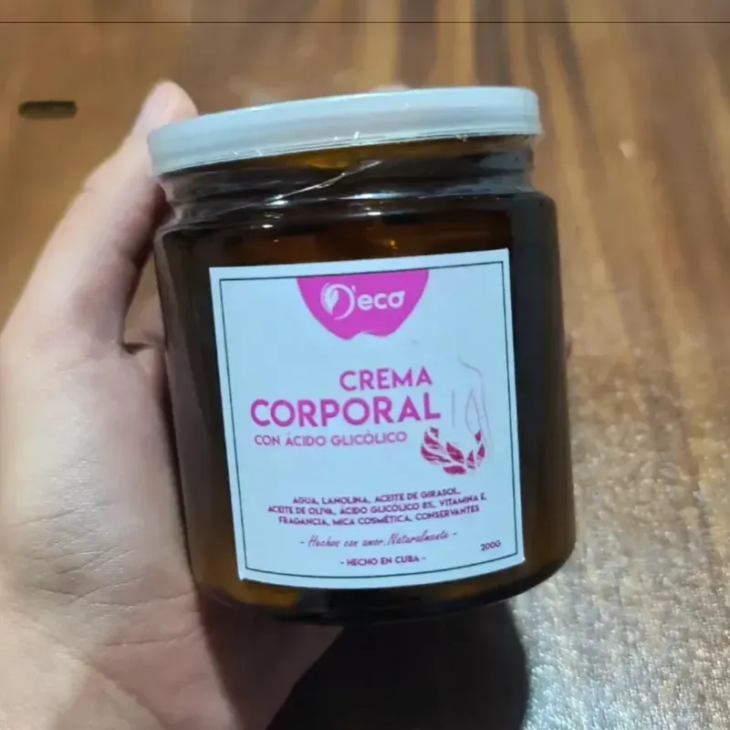 Crema corporal con ácido glicólico