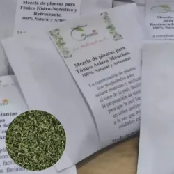 Tónico aclara manchas (mezcla de plantas troceadas)