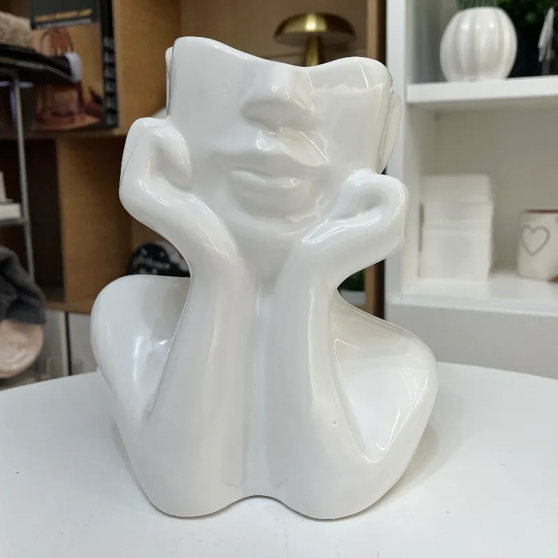 Adorno de rostro de mujer