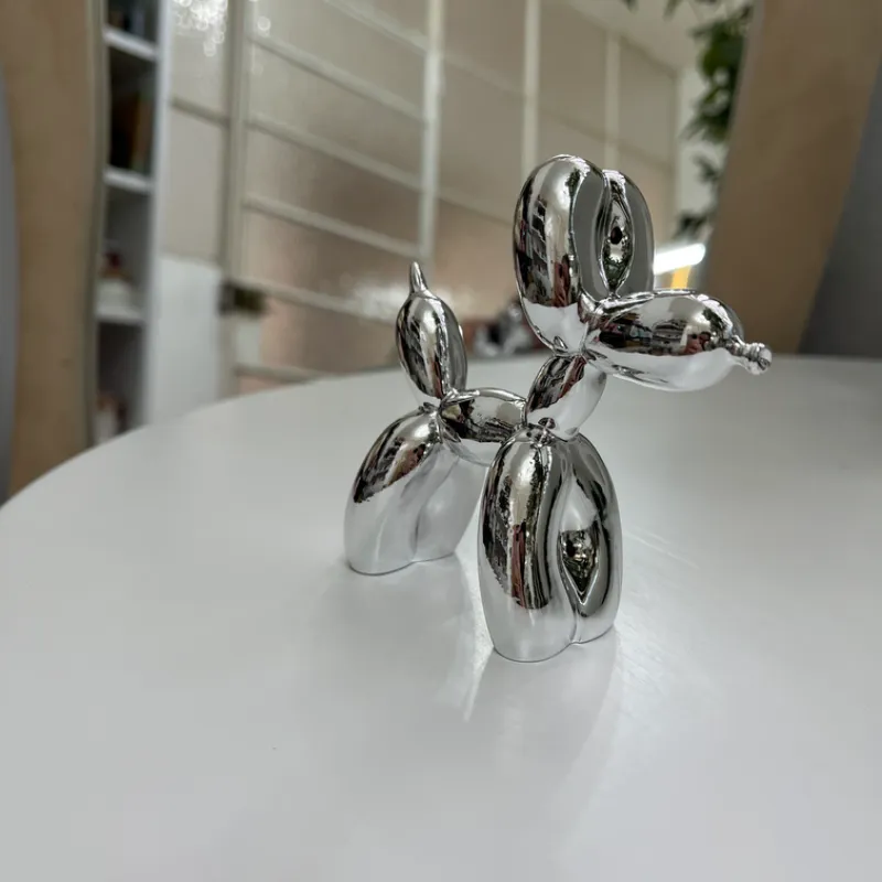 Perrito de globo