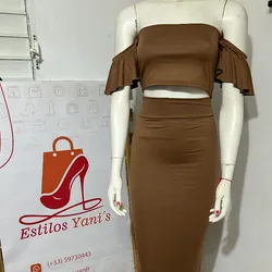 Conjunto saya larga y blusa corta