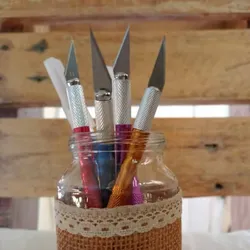 Cuchillas de acero con mango de metal