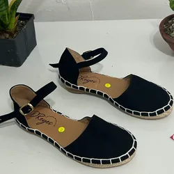 Sandalias cerradas
