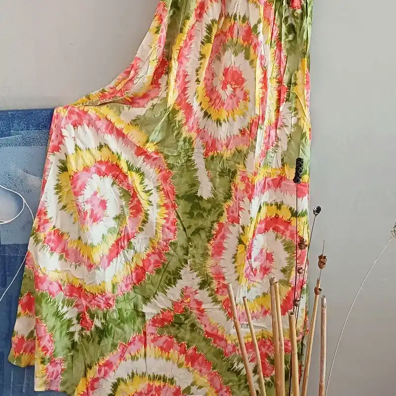 Vestido multicolor largo de tirantes