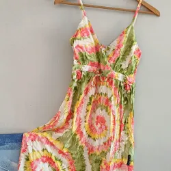 Vestido multicolor largo de tirantes