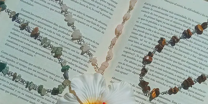 Collar de piedras