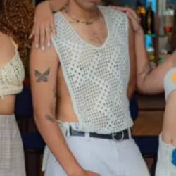 Desmangado con aperturas laterales 