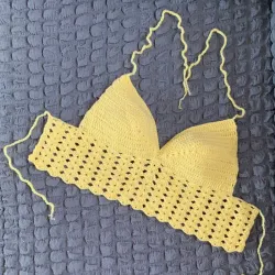 Top amarillo