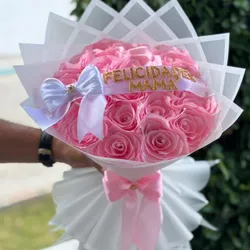 Ramo de 22 rosas eternas