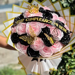 Ramo de 30 rosas eternas
