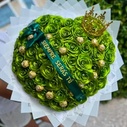 Ramo de 70 rosas eternas