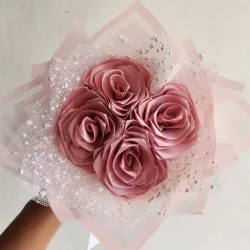 Ramo de 4 rosas