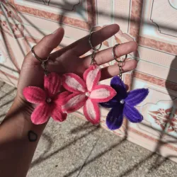 Llaveros de flores