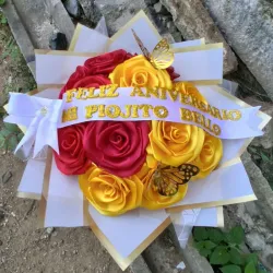 Ramo amarillo y rojo , personalizado