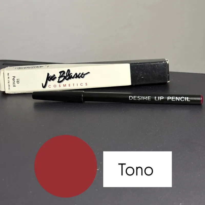 lápiz delineador de labios