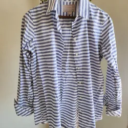 Camisa rayas azul y blanca