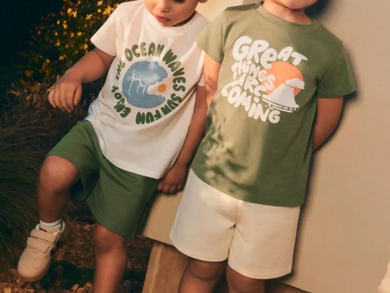 Conjuntos y pijamas de niños 