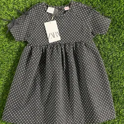 Vestido negro zara 