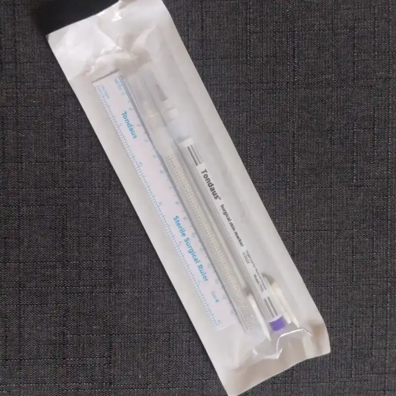 Marcador quirúrico y borrador