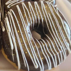Donas en hilo