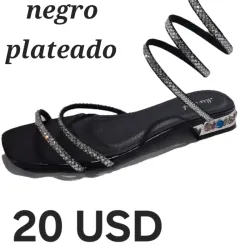 Sandalias con correa espiral y detalle de pedrería 