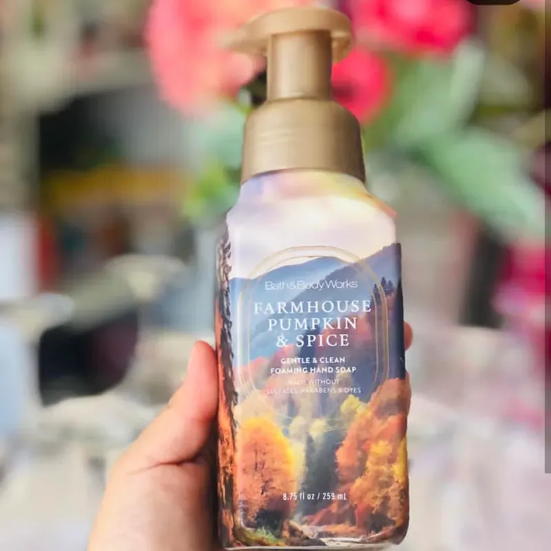 Farmhouse Pumpkin & Spice 🎃👩‍🌾