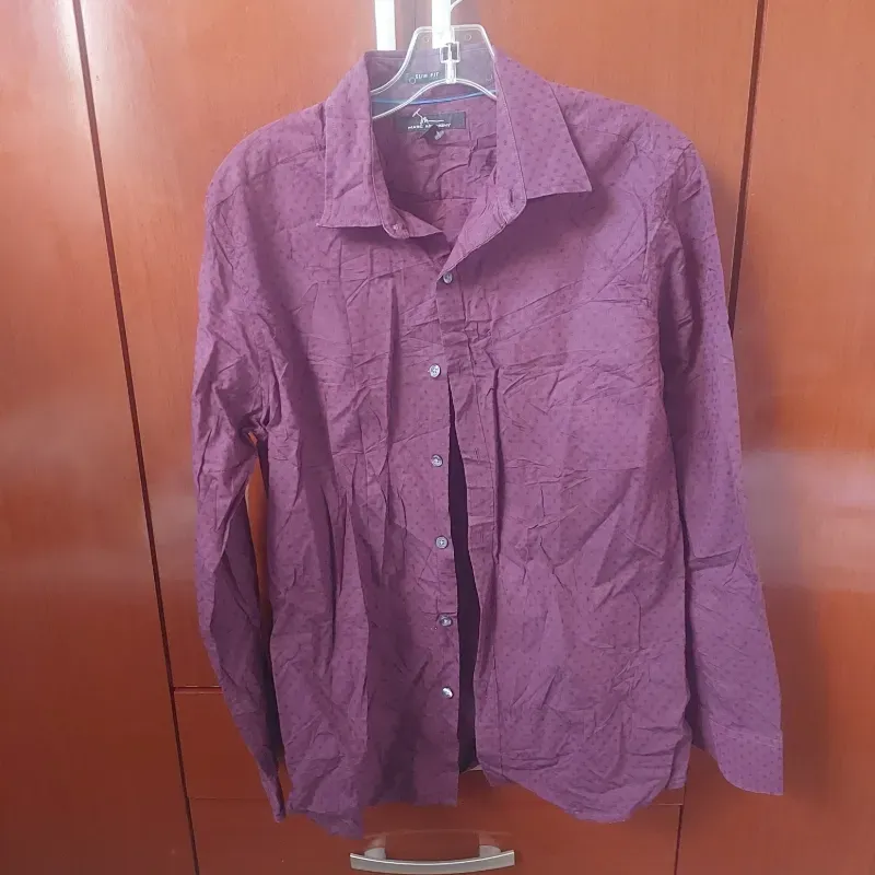 Camisa Rojo Vino de Mangas Largas