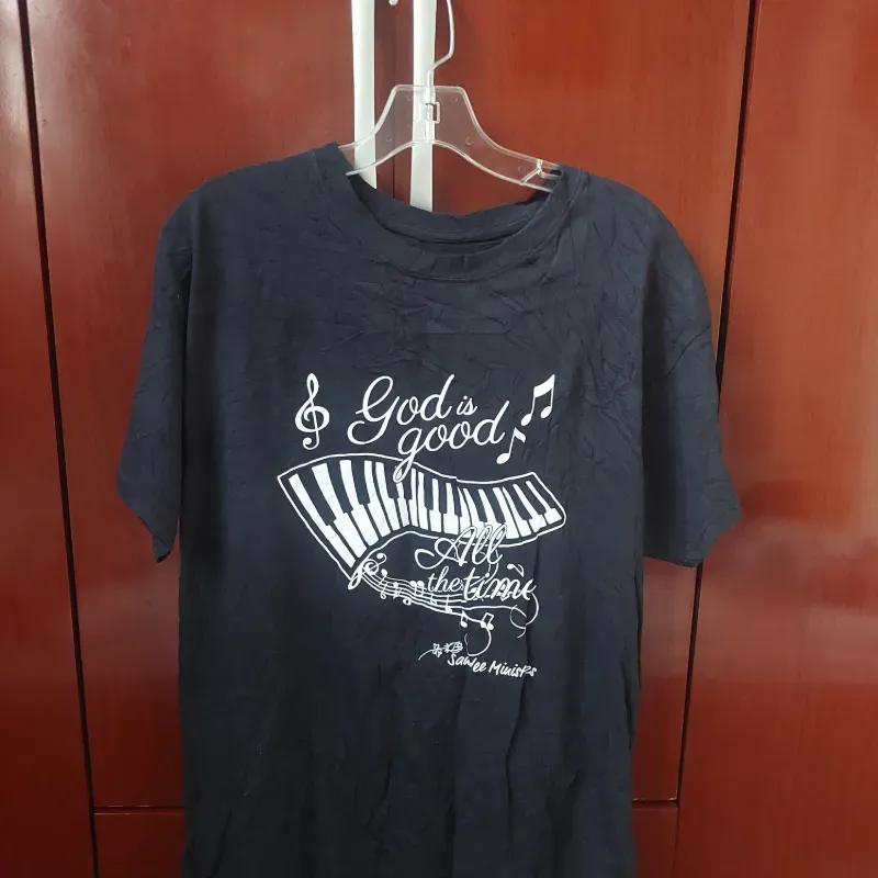 Pullover Negro con Diseño en Blanco