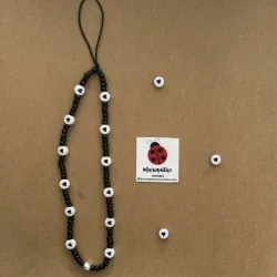 Colgante de celular/Llavero negro con corazones
