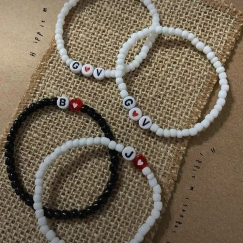 Pulseras con inicial