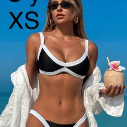 Bikini blanco y negro 