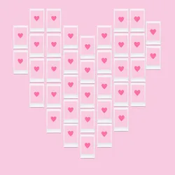 Corazón de 37 Polaroids Medianas