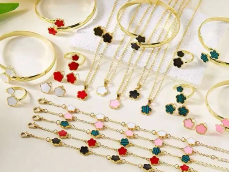 Accesorios/Decoracion/Joyerias