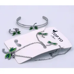 Conjunto de cadenas (pulsa, anillo y aretes)