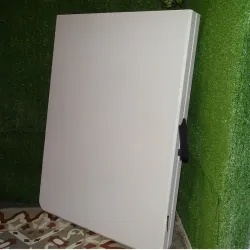 Mesa plegable de plástico