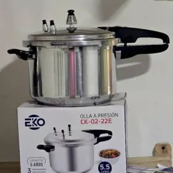 Olla de Presión 3 válvulas 5.5L
