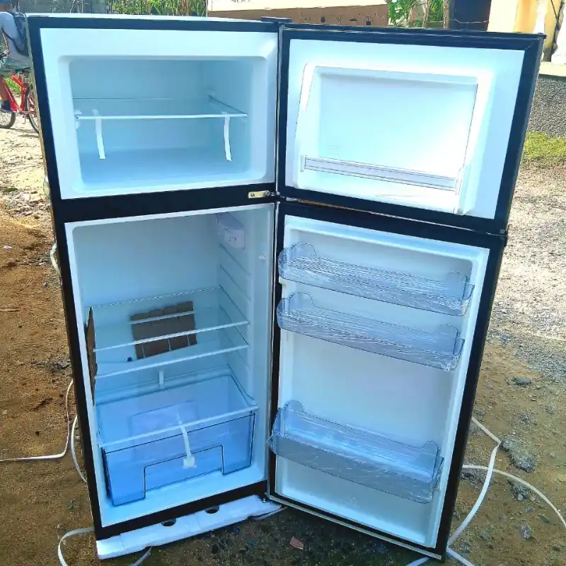 Refrigerador EKO 8.1ft²
