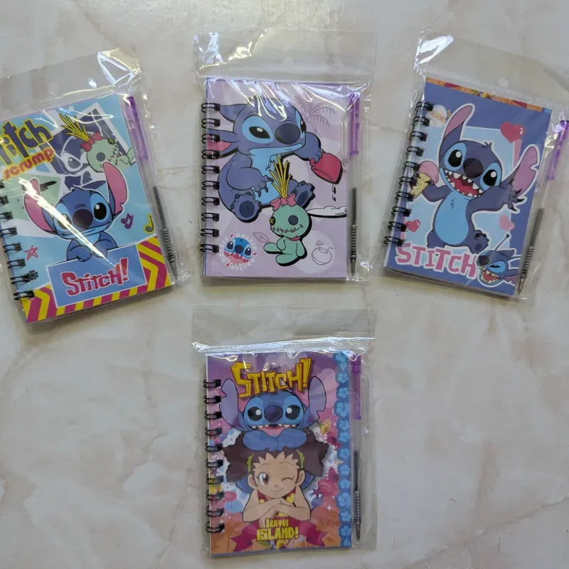 Agenditas con lapiceros temática de Stitch